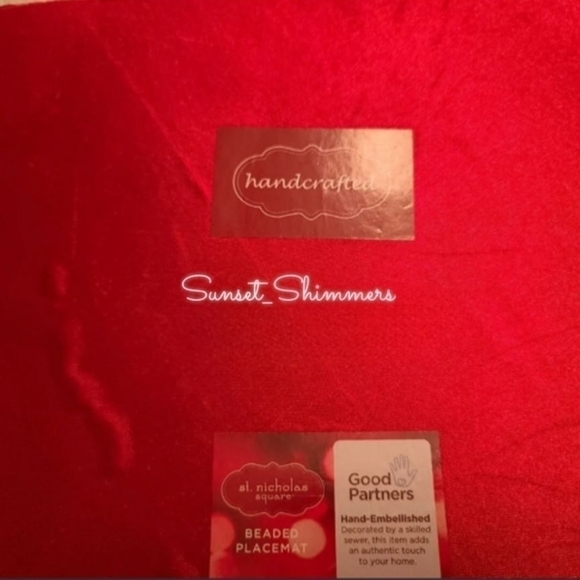 X4 Sparkly Beaded Red Green & Gold POINSETTIA Shaped Christmas Placemat Chargers - Picture 6 of 8